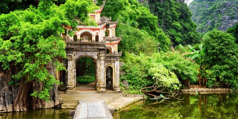 碧洞古廟